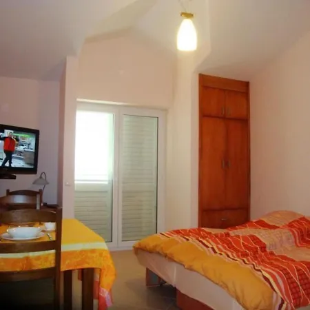 شقة Delfini Mit Panoramablick Auf By Interhome *