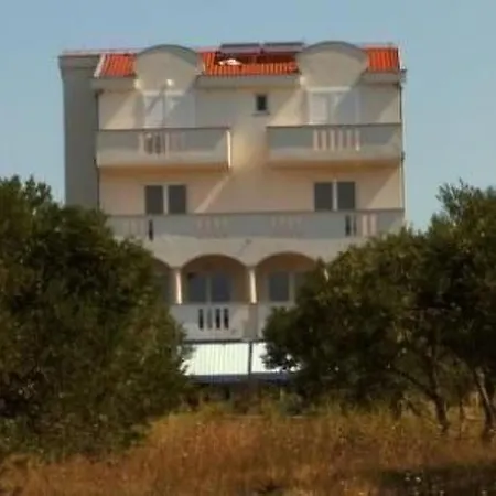 Apartment Delfini Mit Panoramablick Auf By Interhome